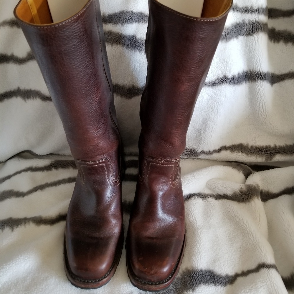 Frye campus boots size 8 brown